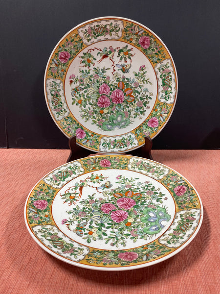 Set Of two Chinese Decorative Plates