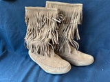 Makalu Moccasin Boots Size 8.5 M California Nalani Triple Fringe Leather Suede