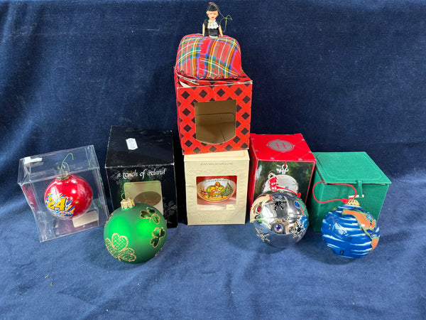 Assorted Lot Of Christmas Tree Ornaments/Lot (6)