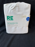 Room Essentials XL Twin Sheet Set, Appears Unopened