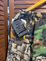 Men’s Size Large Jerzees Camo Sweatpants