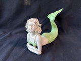 Resin Mermaid Garden Statue (A)