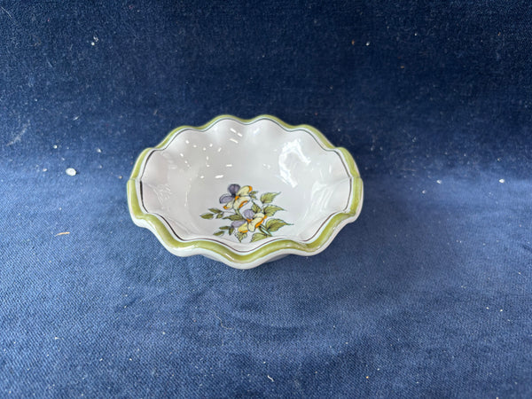 Small Ruffled Trinket Dish