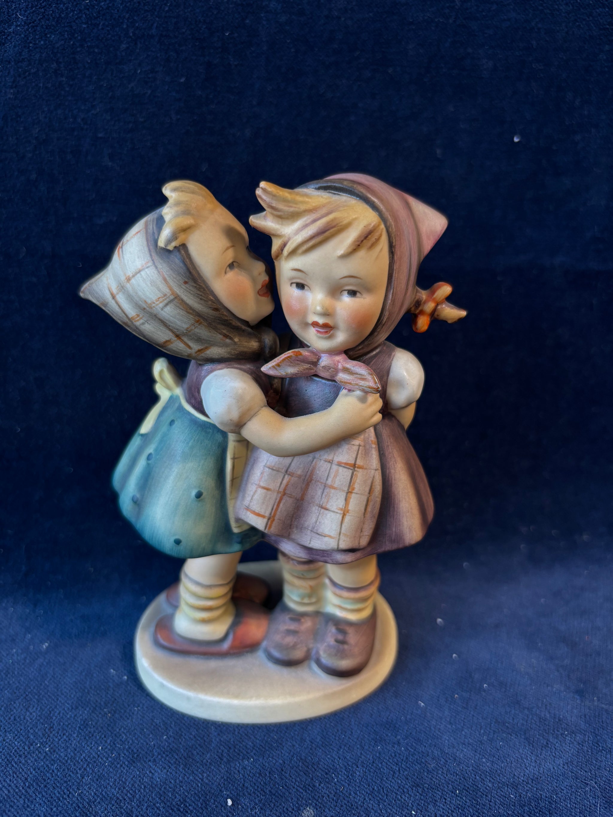 A)Goebel M.I. Hummel Figurine #196/0 