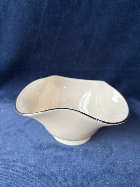 Lenox Candy Dish Bowl Pinched Curved Edge