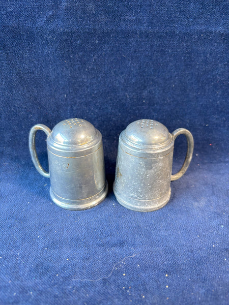 AL Hanle Distinctive American Pewter Salt and Pepper Shaker Set
