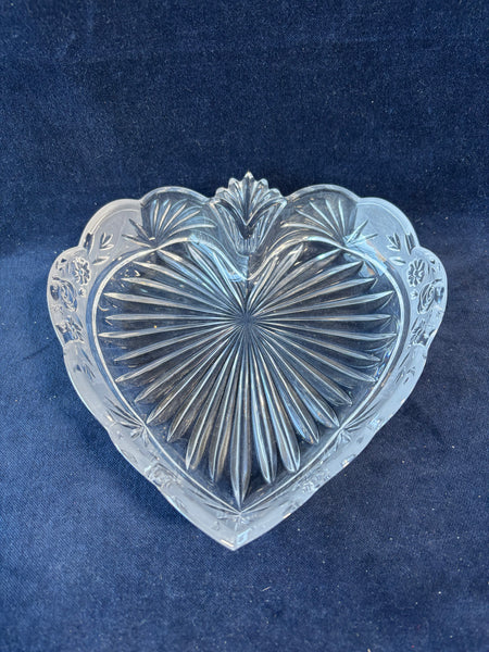Oneida Crystal Southern Garden Heart Tray