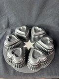 Wilton 6-Capacity Mini Hearts Pan, Appears Unused