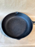 No.7 Unbranded Cast Iron Skillet