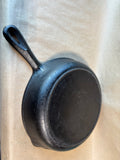 No.7 Unbranded Cast Iron Skillet