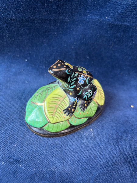 Lynn Chase La Grenouille Frog