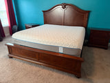 Wooden King Bed - Unbranded ***HEAVY ITEM***READ DETAILS ON PICK UP POLICY***
