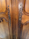 Antique Shrunk / Armoire (No inside shelves)***HEAVY ITEM***READ DETAILS ON PICK UP POLICY***