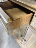 Broyhill Entertainment Armoire***HEAVY ITEM***READ DETAILS ON PICK UP POLICY***