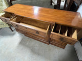 Unbranded Buffet***HEAVY ITEM***READ DETAILS ON PICK UP POLICY***