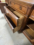 Unbranded Buffet***HEAVY ITEM***READ DETAILS ON PICK UP POLICY***