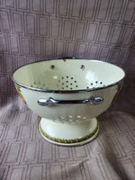 Enamel Pineapple Colander