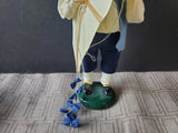 (B) Byers' Choice Carolers Colonial Williamsburg Signed "Boy with Kite" Figurine
