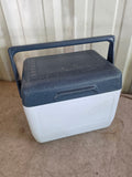 Rubbermaid 6-Pack Cooler