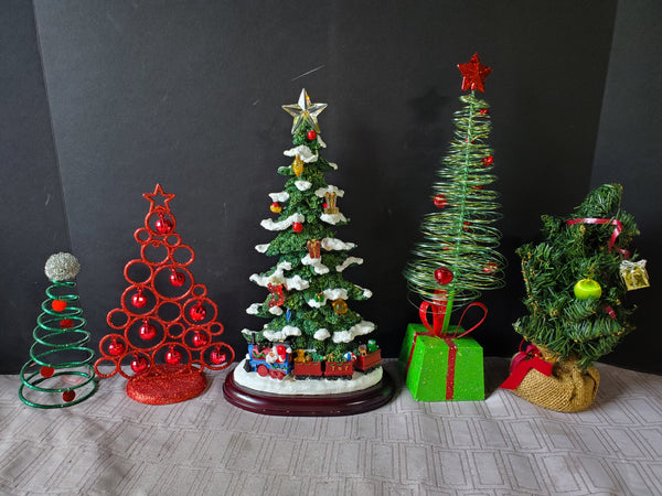 (A) Lot of 5 Tabletop Christmas Trees