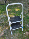 R-2-Step Folding Ladder
