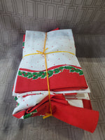 Set of 6 Christmas Fabric Napkins with 1 Round Tablecloth