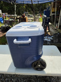 Rubbermaid 67 Can Wheeled Ice Chest