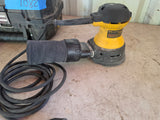 DeWalt 5" Random Orbital Sander w/Case