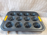 Le Creuset Non-Stick 12 Cup Mini Fluted Cake Pan