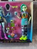 Monster High Deuce & Frankie Coffee Break Doll Set UNOPENED