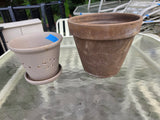 Duo of Earth Tone Planters, One w/Fixed Saucer (L)