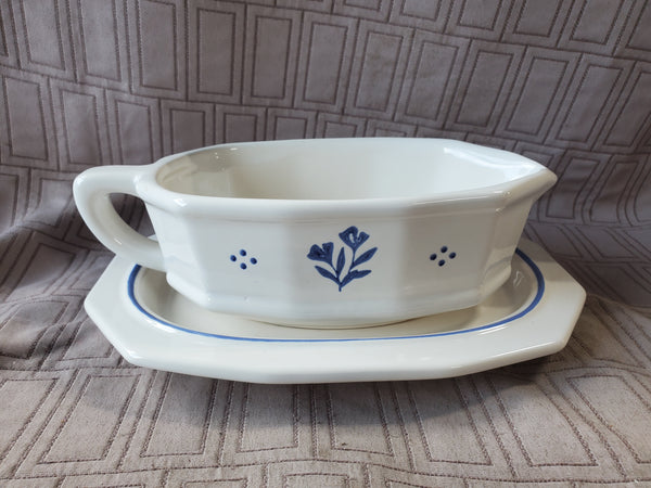Pfaltzgraff Gravy Boat with Saucer