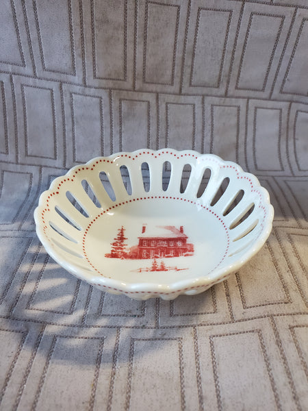 (B) Andrea by Sadek Colonial Williamsburg "Winter Homestead" Trinket Dish