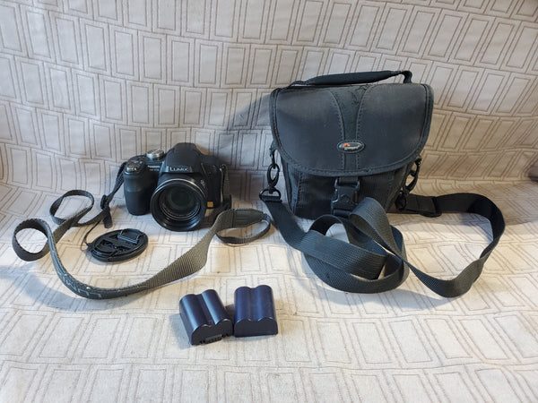 Panasonic Lumix DMC-FZ28 Camera UNTESTED