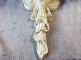Resin Drape Tassel Wall Shel