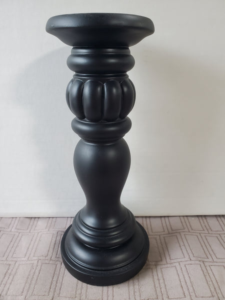 (A) Black Resin Pillar Candle Holder