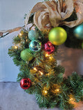 Lighted Holiday Wreath with Ornaments WORKS