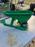 Hand-Held Spreader