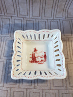 (C) Andrea by Sadek Colonial Williamsburg "Winter Homestead" Trinket Dish