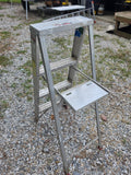 4' Aluminum Ladder
