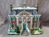 Coventry Cove "Mayor's Residence" Lighted House WORKS (E)