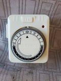 Brinks EZ-Dial 24 Hour Mechanical Timer Model No. 42-1020 WORKS