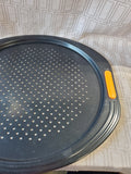 Le Creuset Non-Stick Pizza Pan