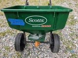 Scott's Speedy Green 3000 Spreader