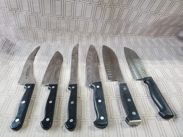 (A) Assorted Lot of Kitchen Knives
