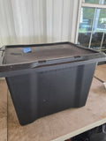 Garage/Gardening Lot including Black Plastic Tub