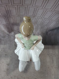 Lladro "Laura Sitting Ballerina" No. 1.360 Figurine