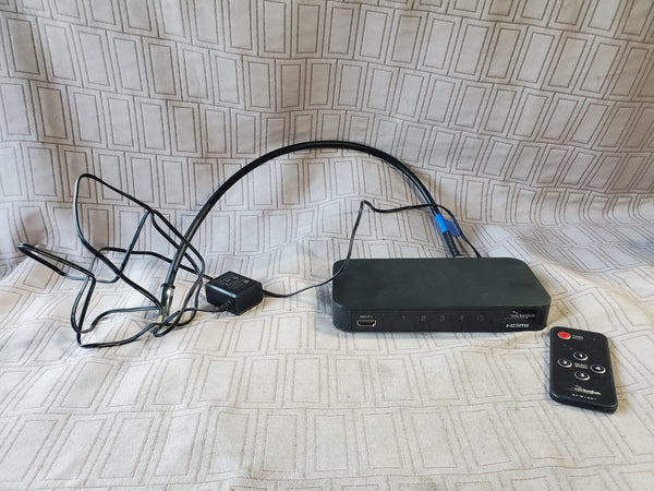 RocketFish 4 Port HDMi Switch with Remote WORKS
