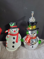 (B) Lot of Snowmen Decor