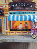 Coventry Cove "Maddie's Candy Shop" Lighted House WORKS (I)
